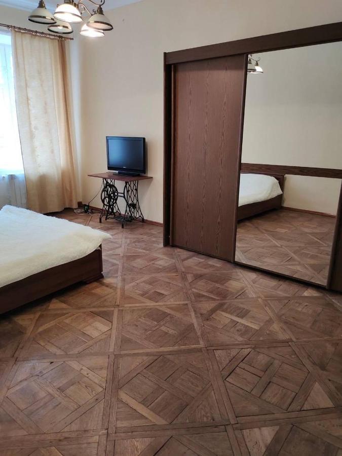 Appartement Rose à Lviv Extérieur photo